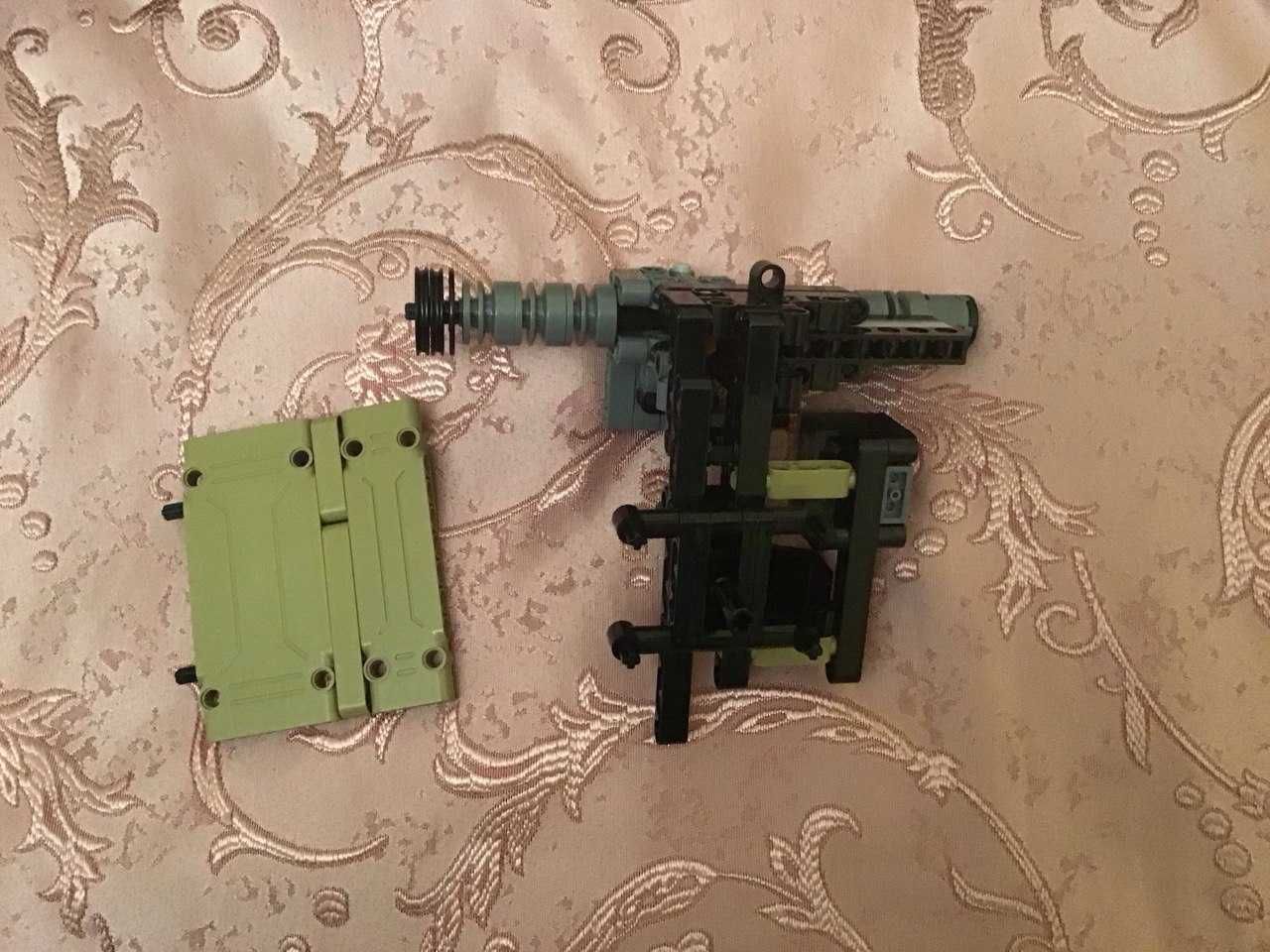 CADA HUMVEE C61036W (сумісний Lego Technic аналог), масштаб 1:8