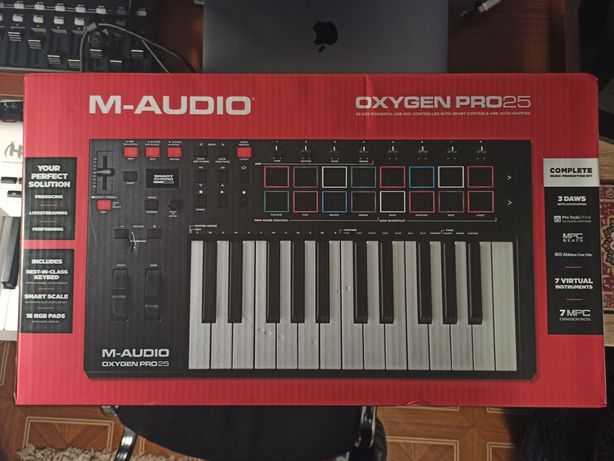 Контроллер M-Audio Oxygen Pro 25