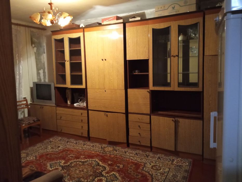 Здам квартиру 2 кімната  Оксанченка 110  3 повех