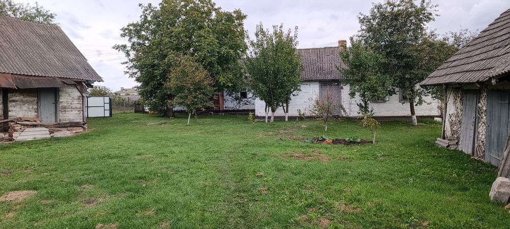 Продам 2 деревяні будинки