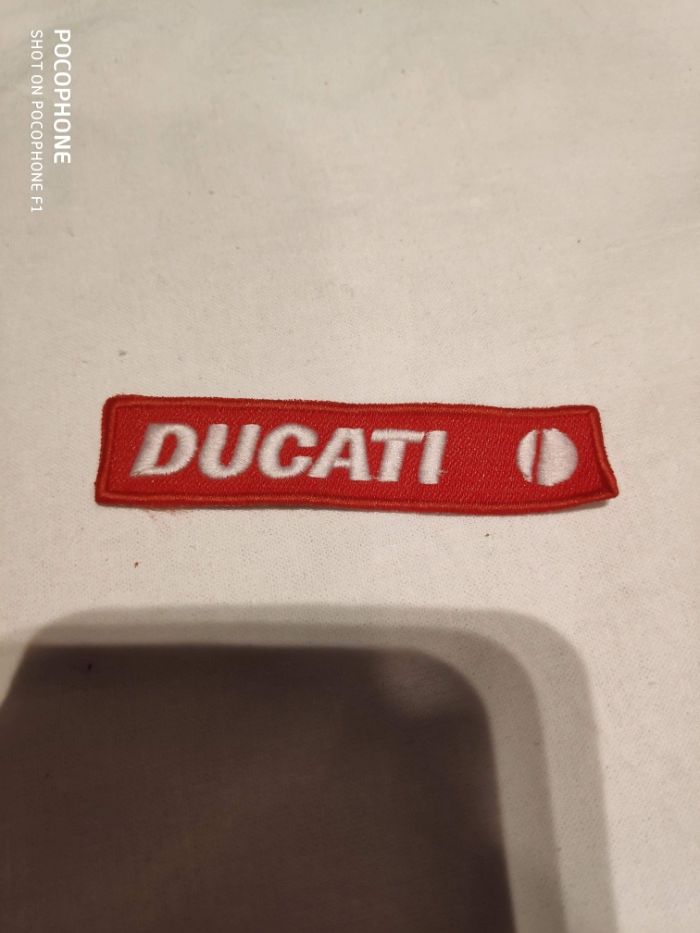 Naszywka Ducati czerwona