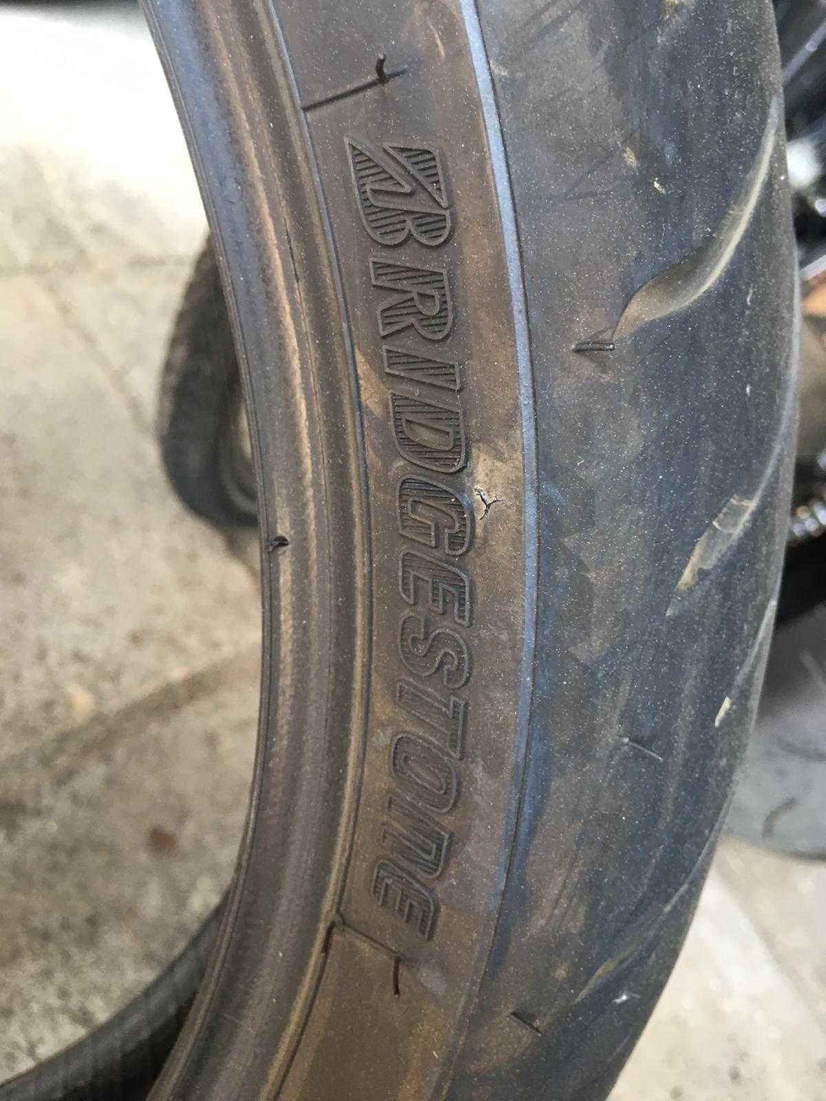 Bridgestone 180/55/17  120/70/17 k2050