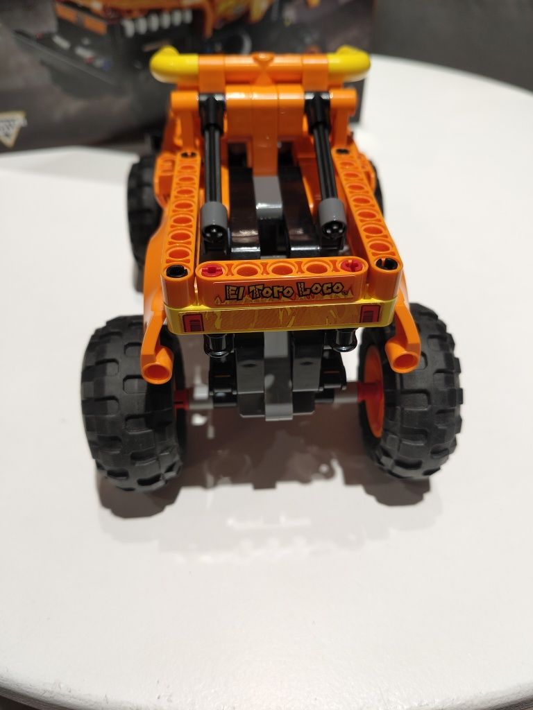 LEGO technic 42135