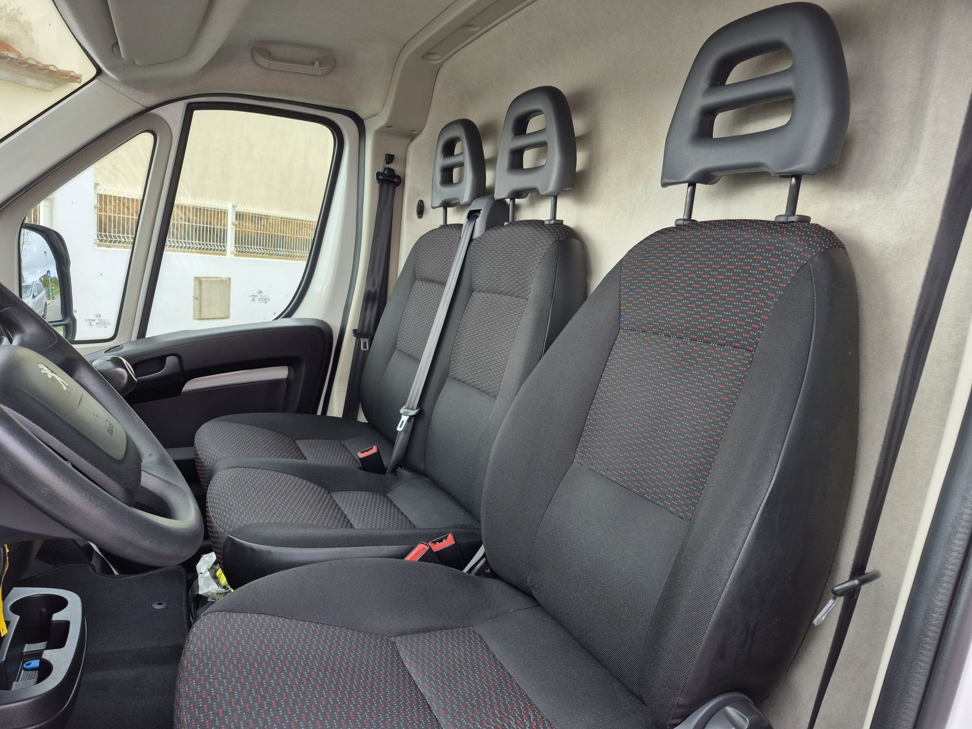 Peugeot Boxer L3H3 - 2022 | GARANTIA | 2.2HDI - 120.000KMS