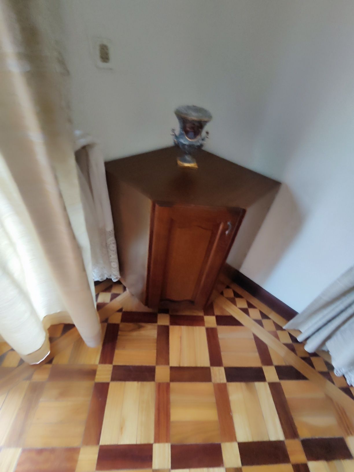 Quarto completo de madeira