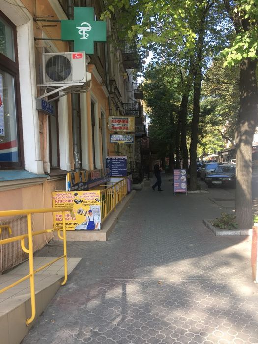 Сдам часть помещения,Соборная площадь 2