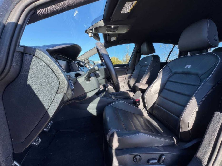 Volkswagen Golf R 4Motion      2019