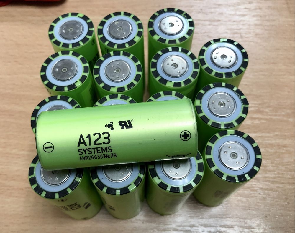 Акумулятор A123 Systems 26650 Lifepo4 3.3v 2.5Ah 50/120A Retlight pro
