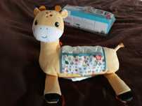 Poduszka pod brzuszek Fisher Price żyrafka