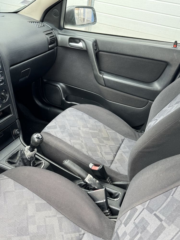 Opel astra 1400 gasolina vendo troco por moto