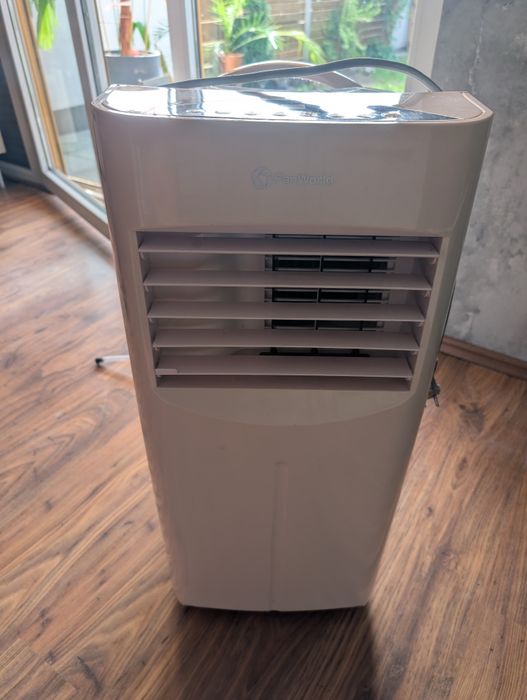 Klimatyzator 3 w 1  na kółkach