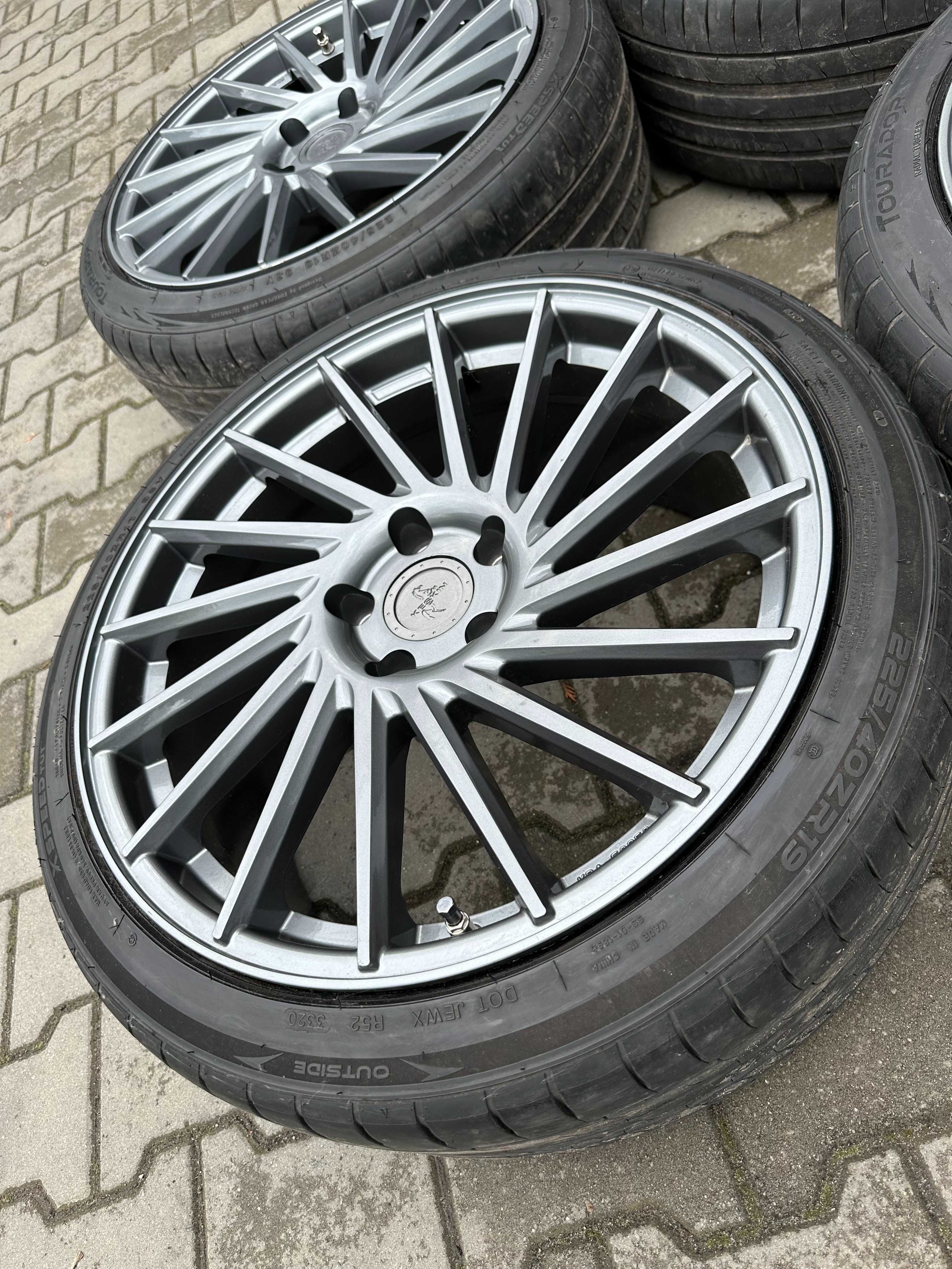 KESKIN 5X114,3 8,5JX19 ET40 225/40R19 komplet kia renault hyundai