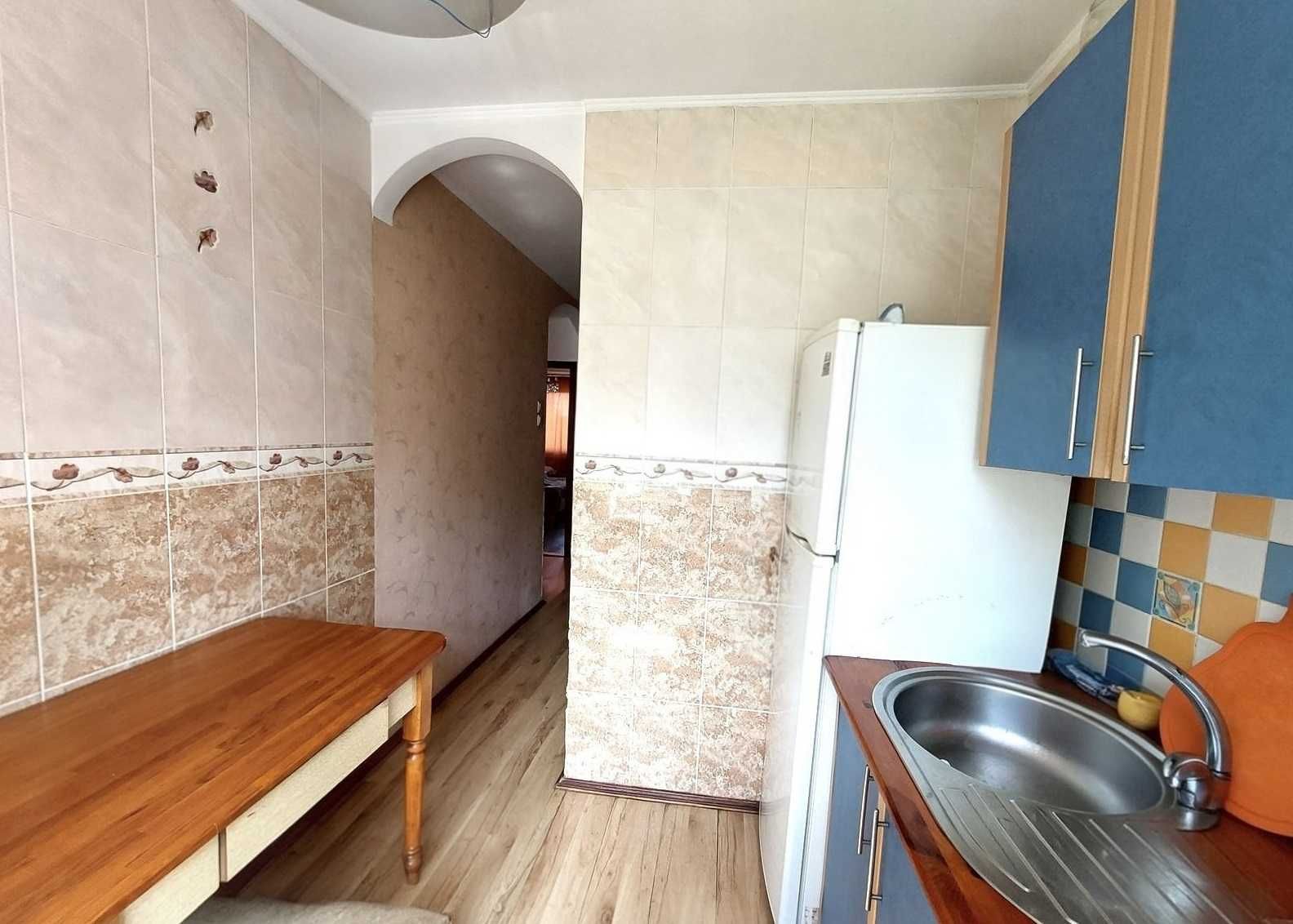 Продам 2к квартиру 48 м2, Небесной сотни / Маршала Жукова