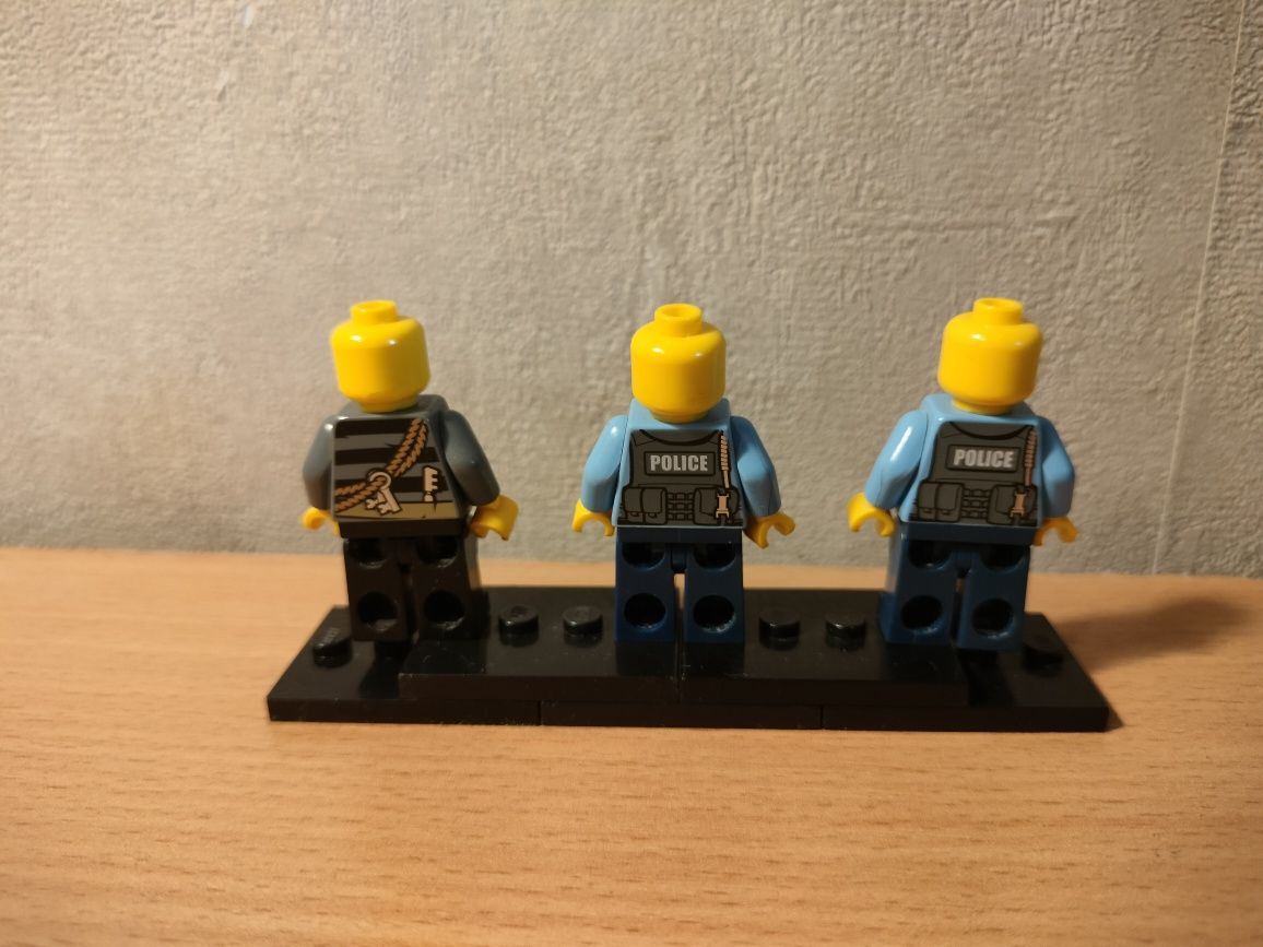 LEGO city 60007.