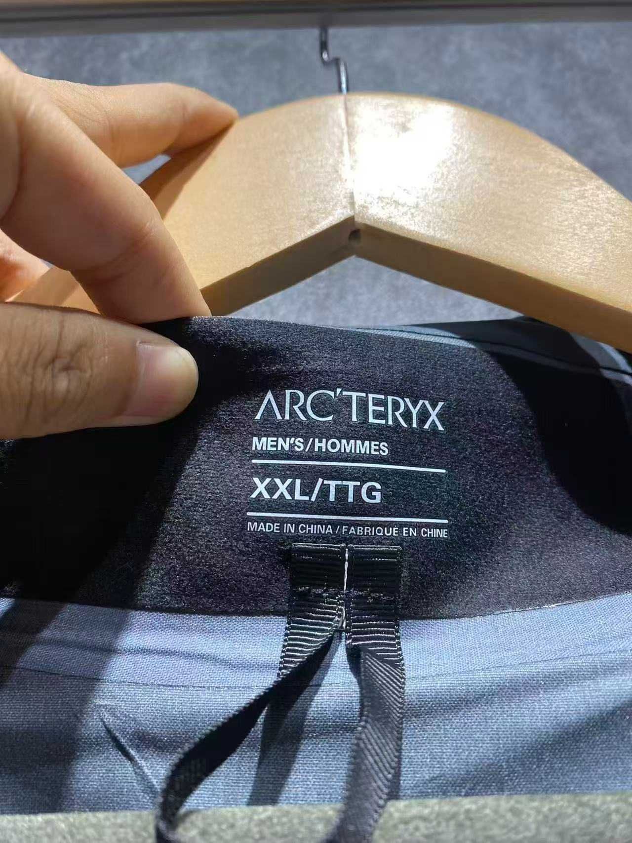 "Arc'teryx Beta Casaco Impermeável - Tamanhos Disponíveis"