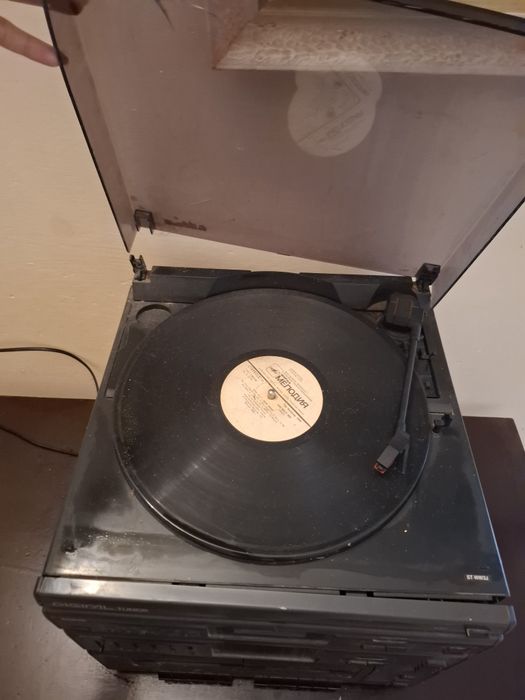 Wieża Sanyo DC x-300