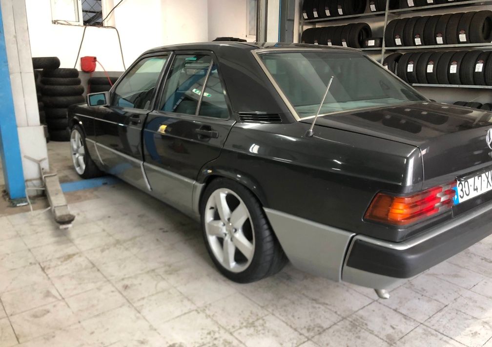 Jantes 17 com 2 pneus novos e 2 semi novos