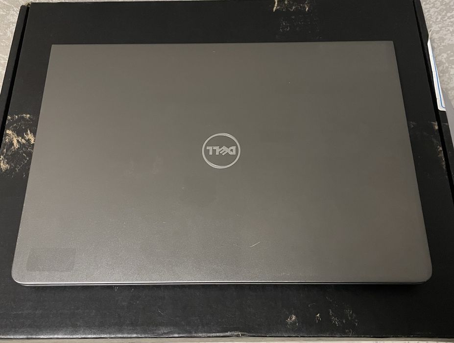 Ноутбук DELL Intel Core i5-7200U + колинки Genius у подарунок.