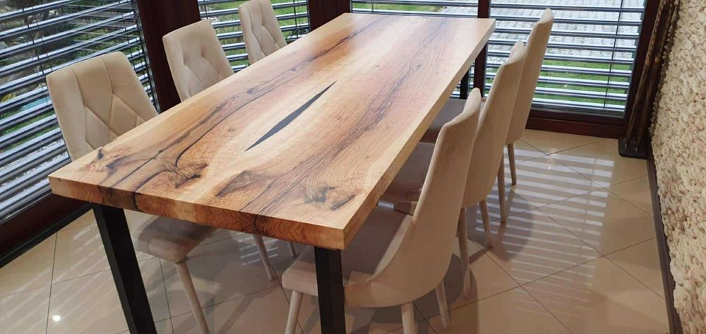 Stół drewniany z żywicą dostawka lub stolik do kawy, ławy. OD RĘKI