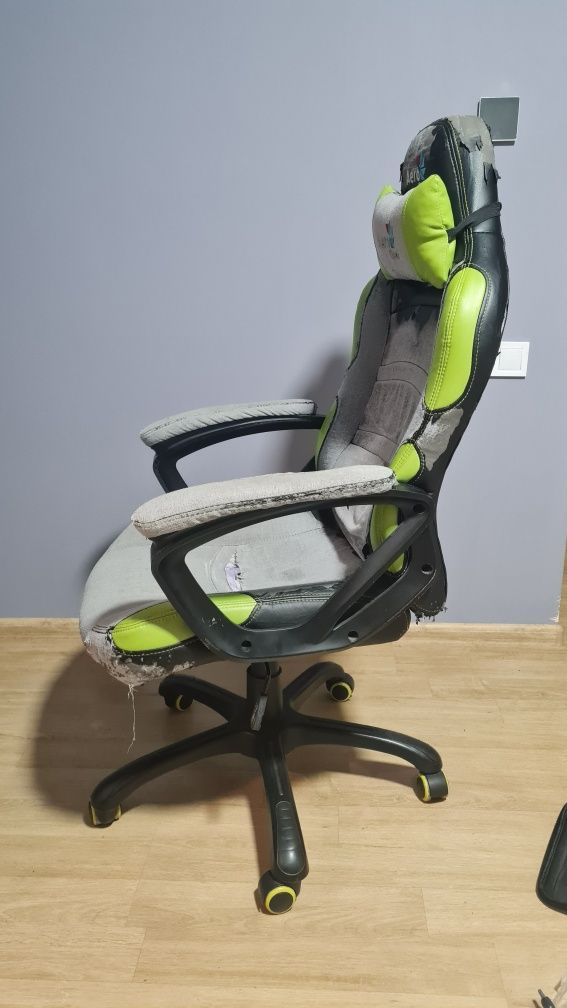Компьютерне крісло геймерське офісне кресло Aerocool AC80C-BG (ACGC-10
