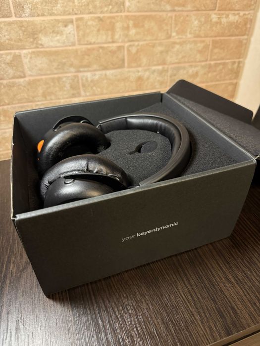Навушники Beyerdynamic MMX 100