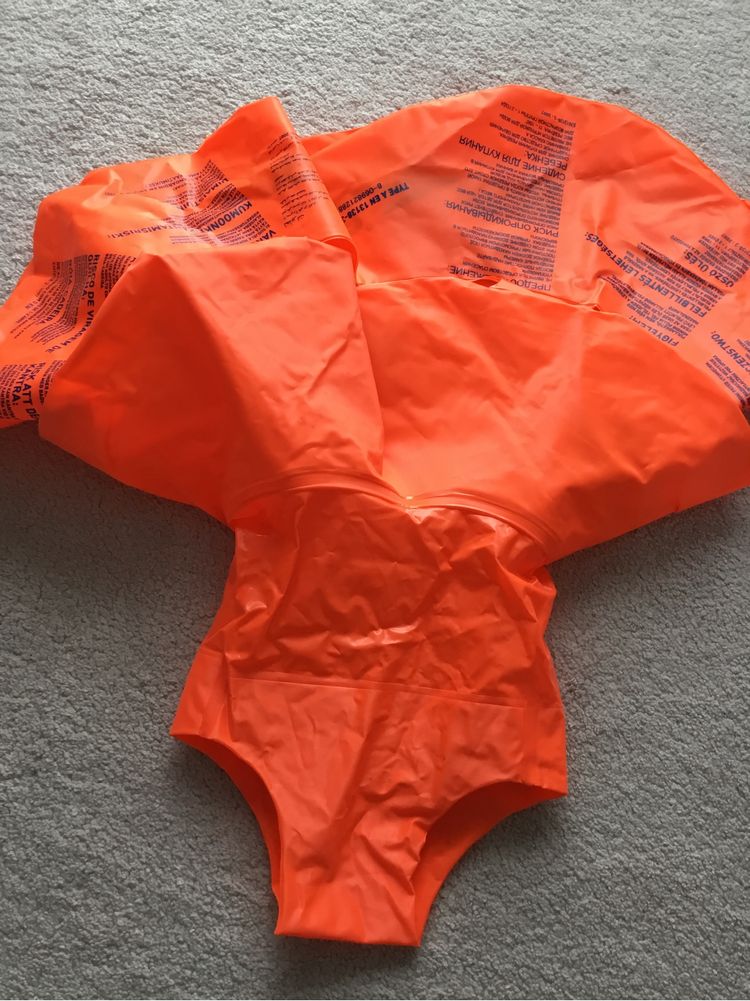 Siedzisko , fotelik do kąpieli w basenie do 15 kg Speedo