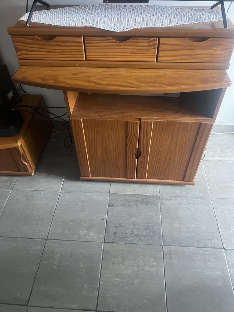 Movel de sala com duas peças