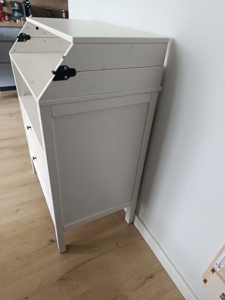 Sprzedam komoda z przewijakiem IKEA SUNDVIK