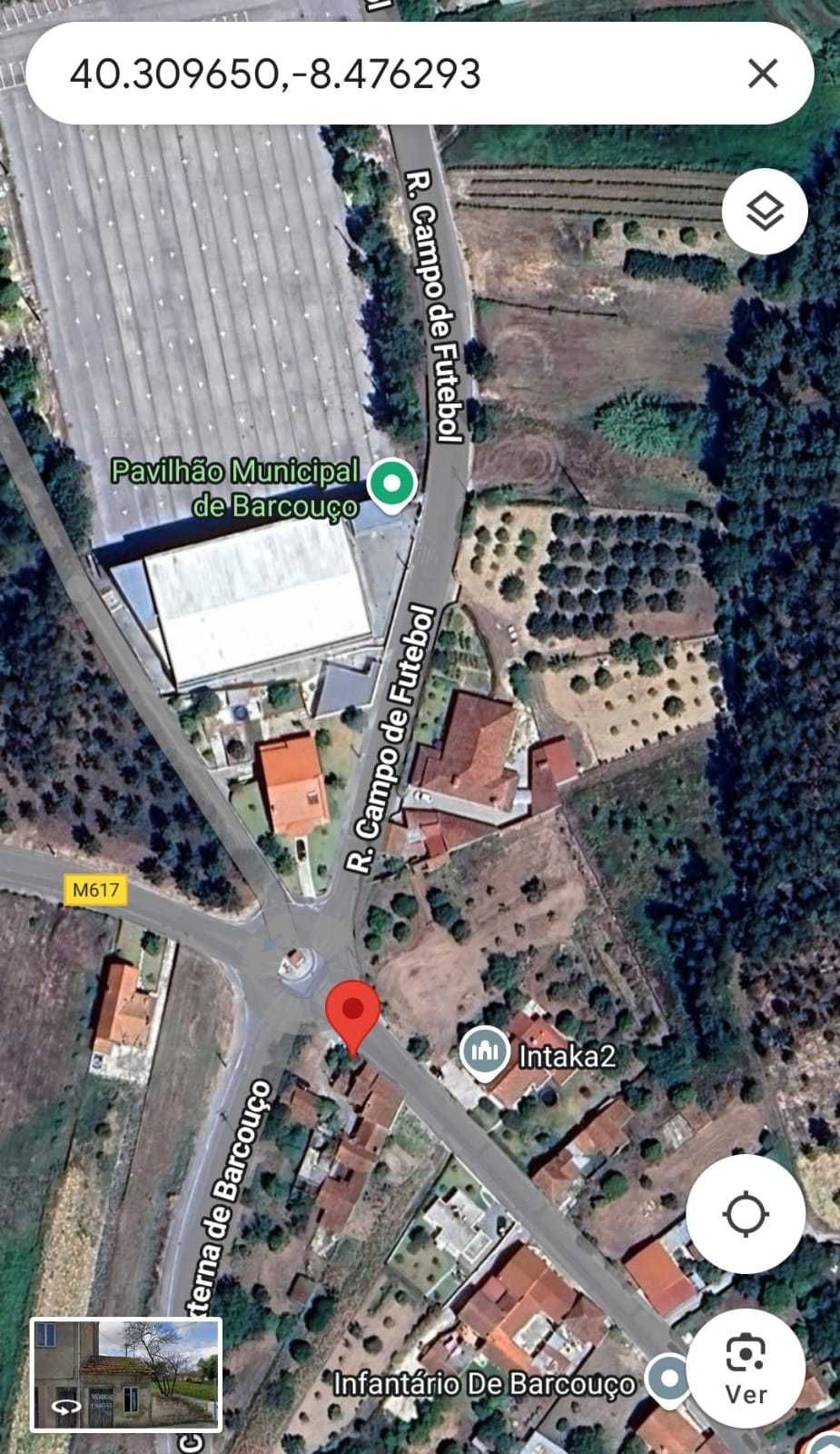 Moradia para Reabilitação com Logradouro!
