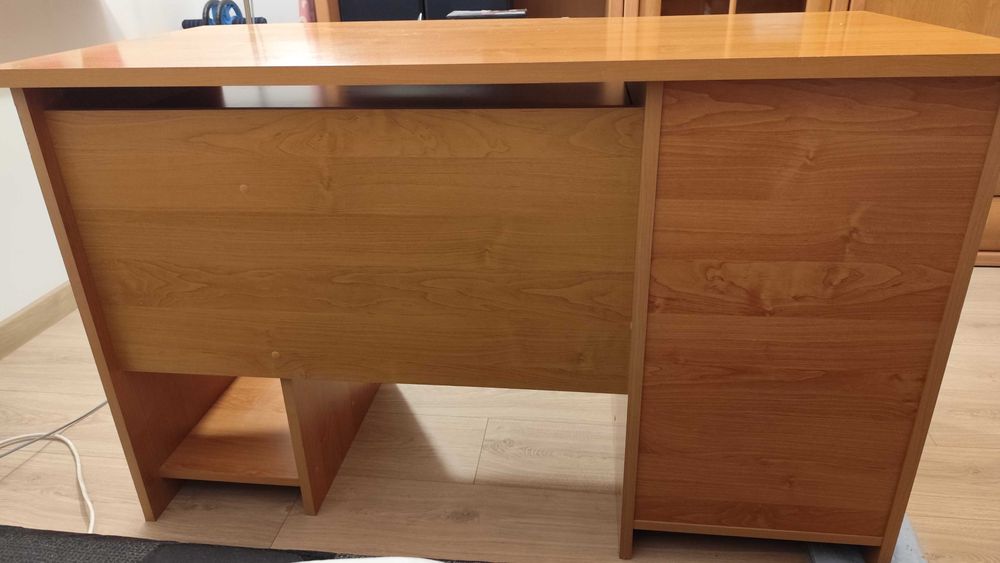 Biurko 200 zł - Tarnobrzeg