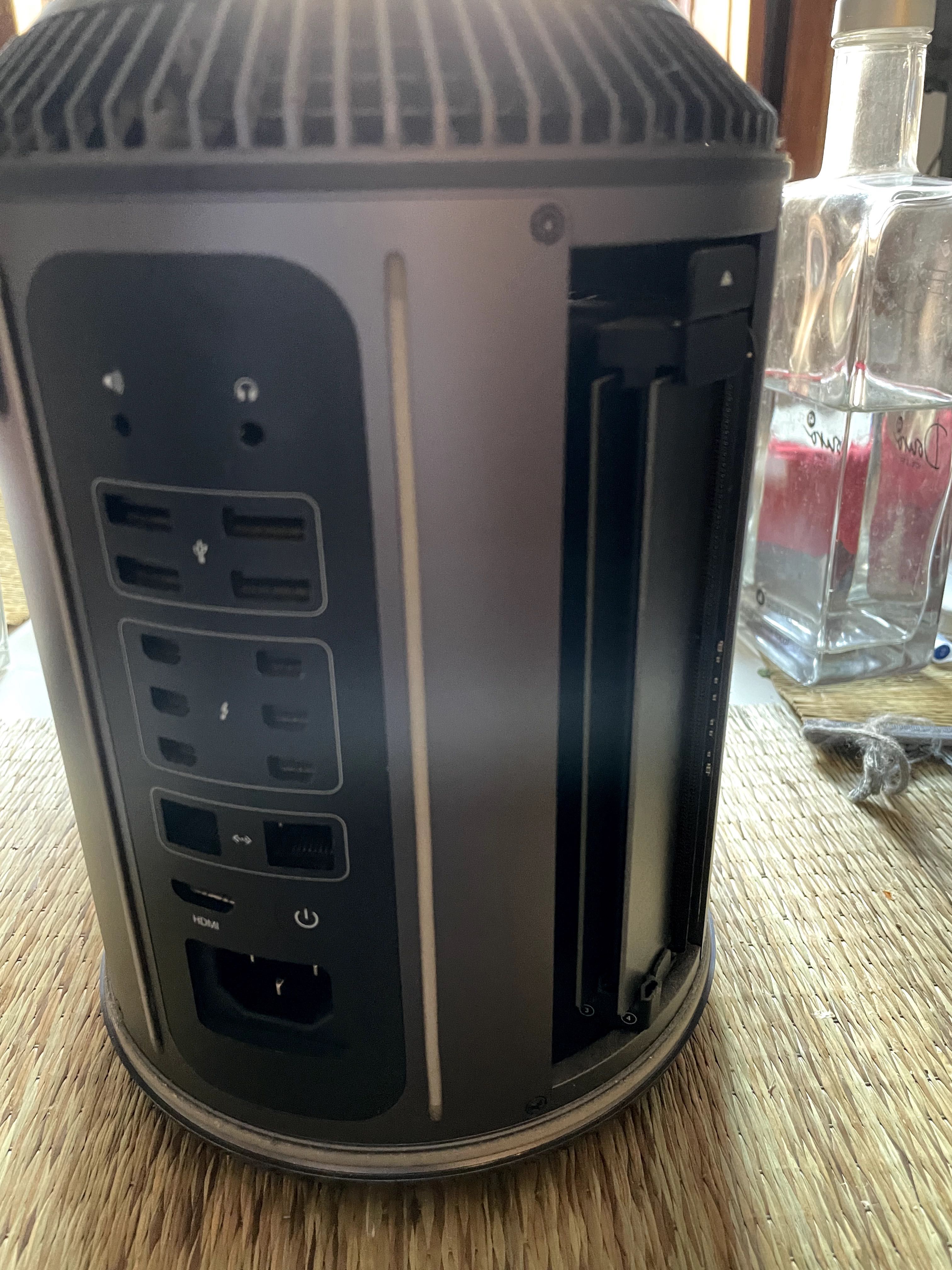 MacPro Apple Intel Xeon