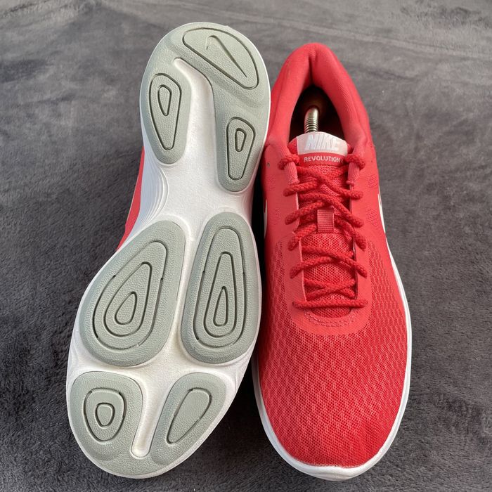 Жіночі кросівки Nike revolution 4. P. 40,5. Ідеал!!!
