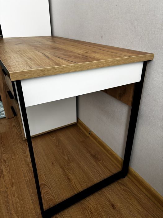 Meble młodzieżowe Biurko z szafka nocna urban agata meble