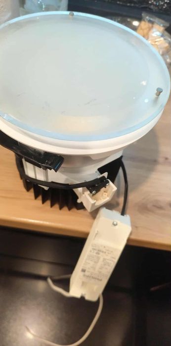 Lampa philips fortimo Led DLM 2000 zasilacz philips XITANIUM- 8 sztuk