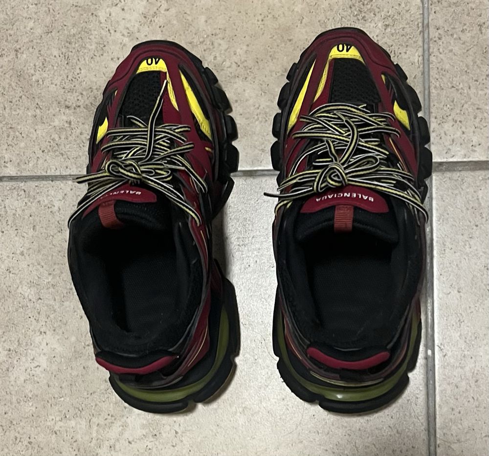Balenciaga track 1