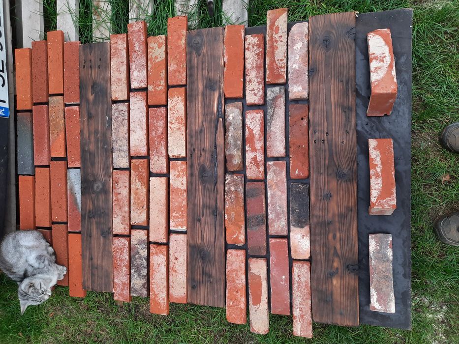 Płytki z starej cegły