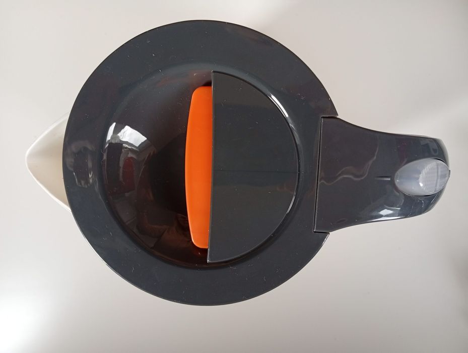 Czajnik elektryczny Grifema GC1001 0,8 litra, 1100W, podstawa 360º