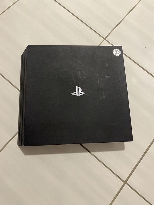Продаю PlayStation 4 Pro – чудовий стан!