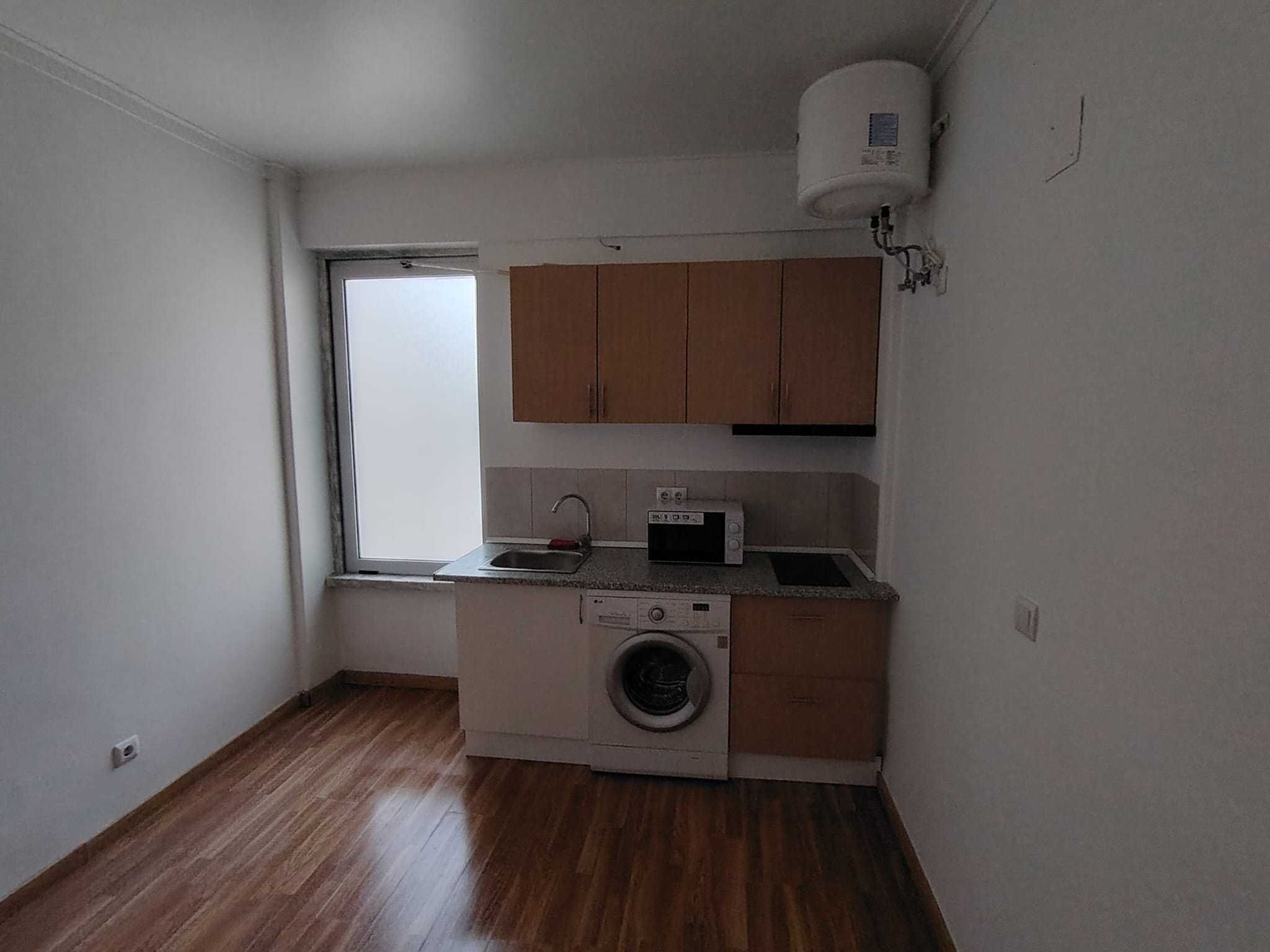 T2 Totalmente Remodelado na Reboleira