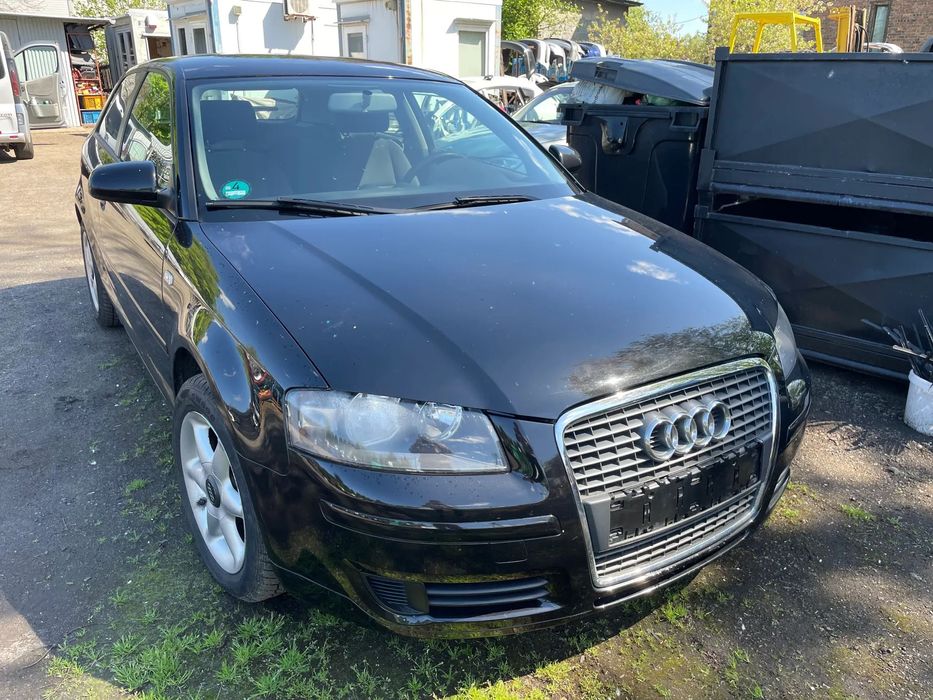 ZDERZAK PRZÓD DUŻY GRILL AUDI A3 8P LZ9Y