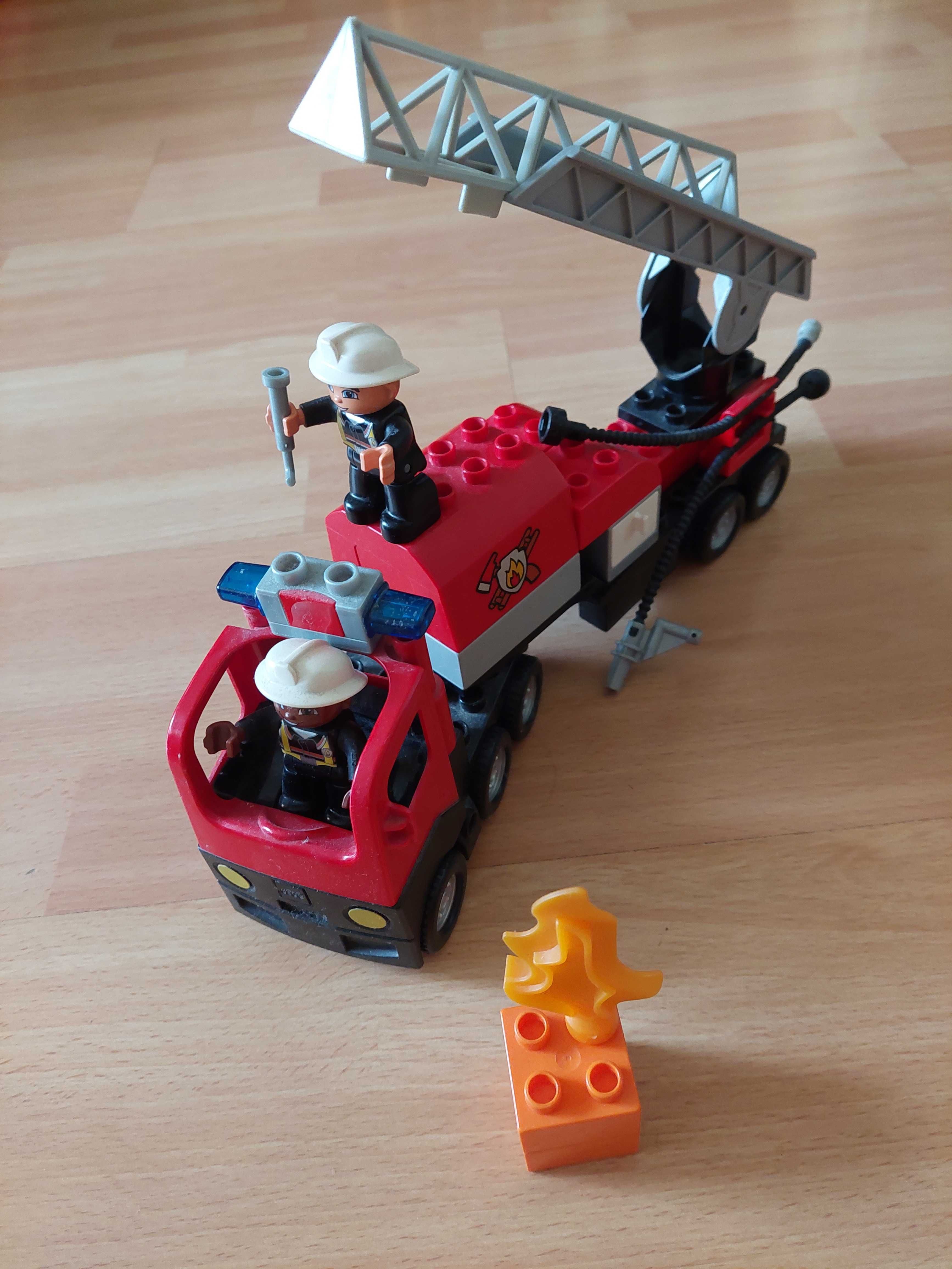 LEGO DUPLO Wóz strażacki 4977