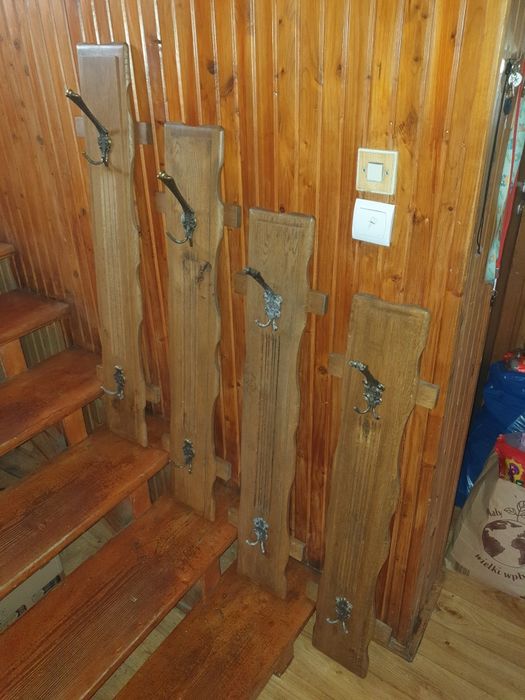 Dębowe wieszaki na ubrania 4szt