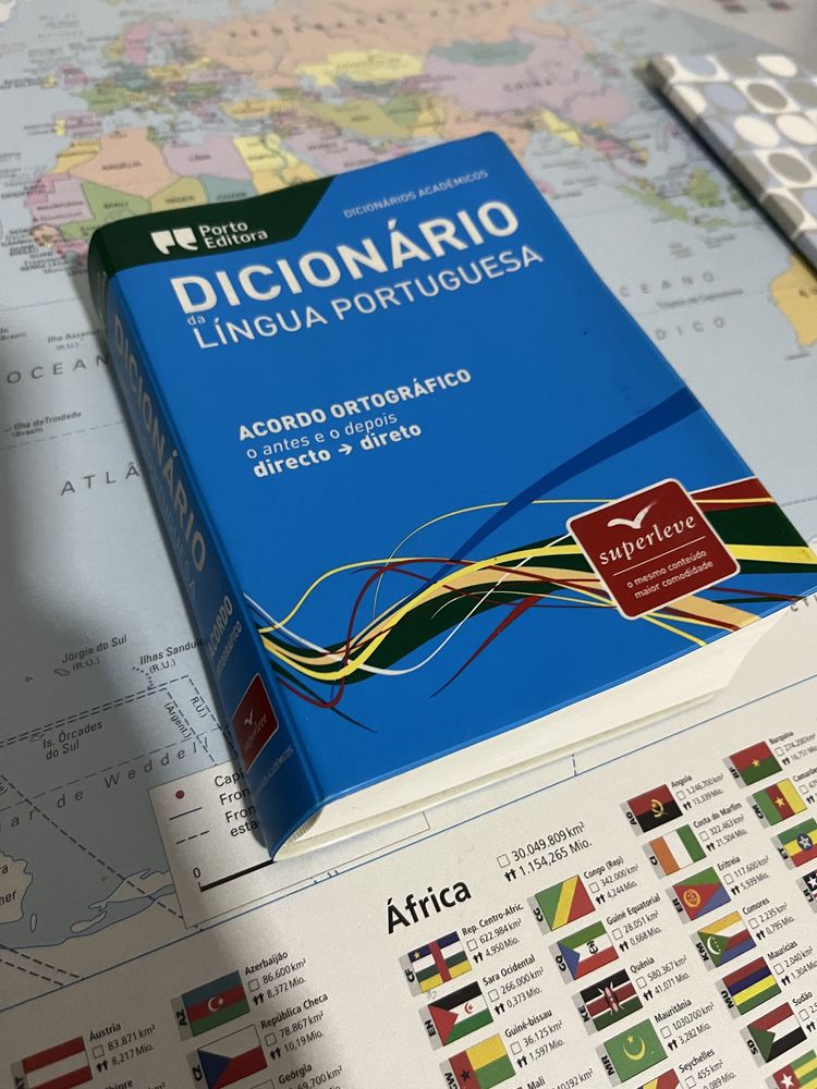 Dicionário de português como novo