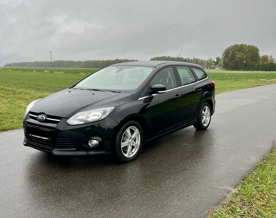 Ford Focus MK3 1.6 bogate wyposażenie stan bardzo dobry transport