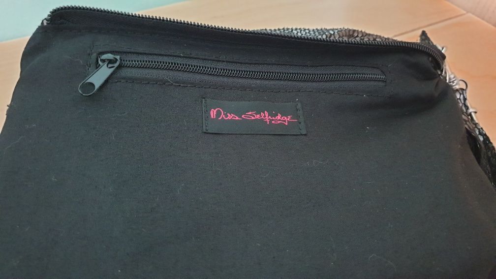 Torebunia torebka Miss Selfridge