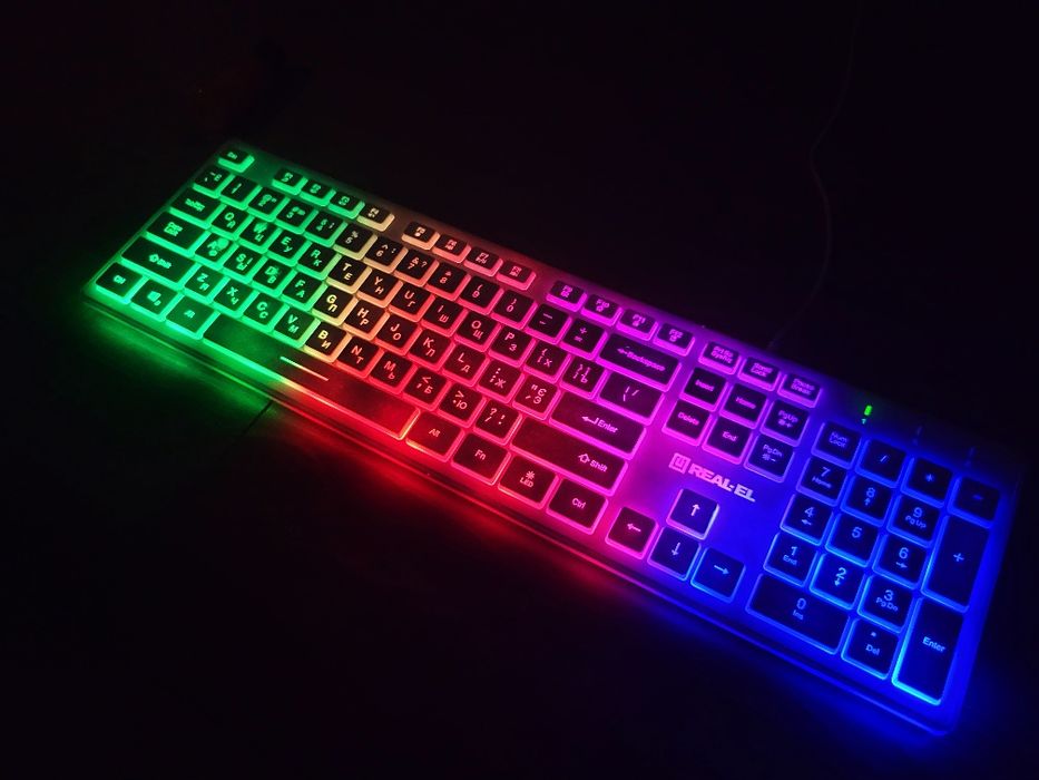Дротова мембранна RGB-клавіатура