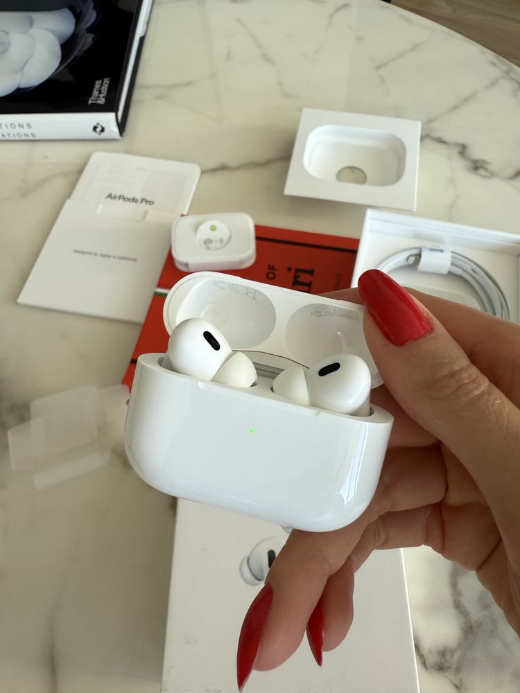Airpods PRO 2 apple com caixa carregador cabo charger como novo fatura