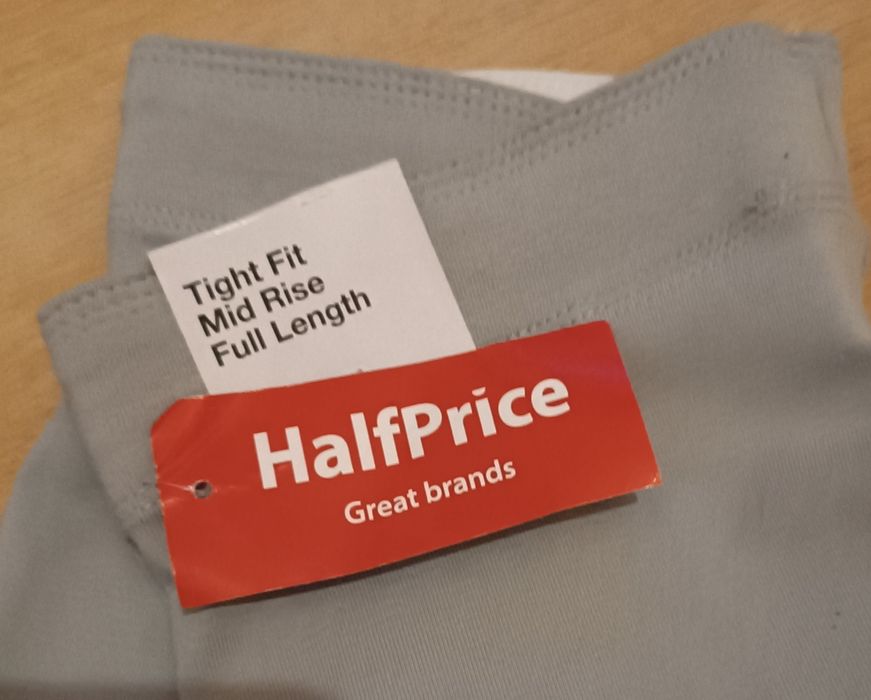 Leginsy Nike 137-146