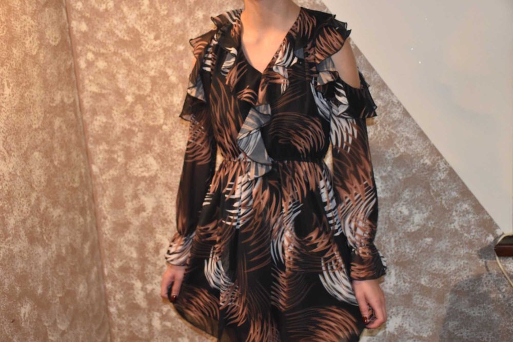 Sukienka w kolorach jesieni