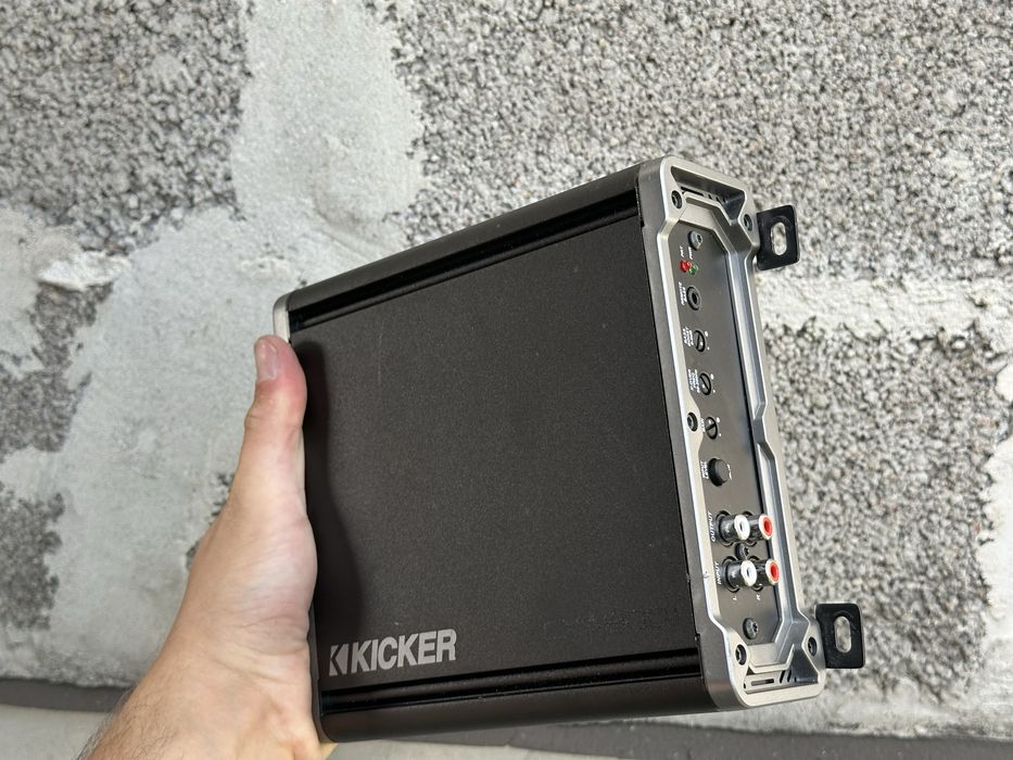 Підсилювач kicker cx800.1